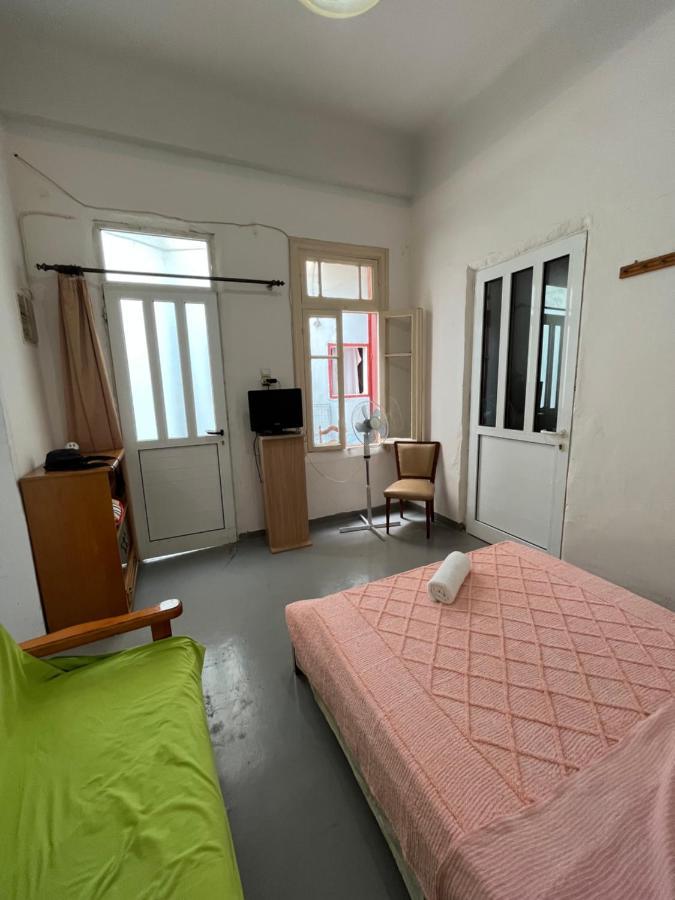 Ngm . Home Pireu Exterior foto