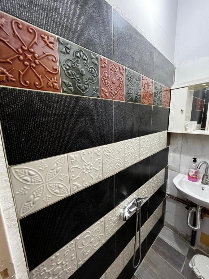 Ngm . Home Pireu Exterior foto