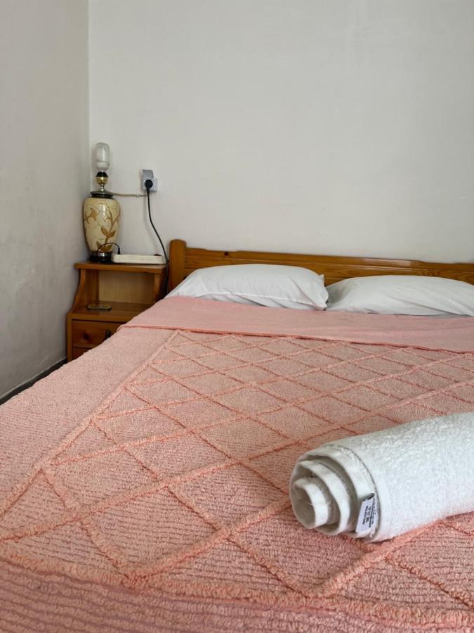 Ngm . Home Pireu Exterior foto